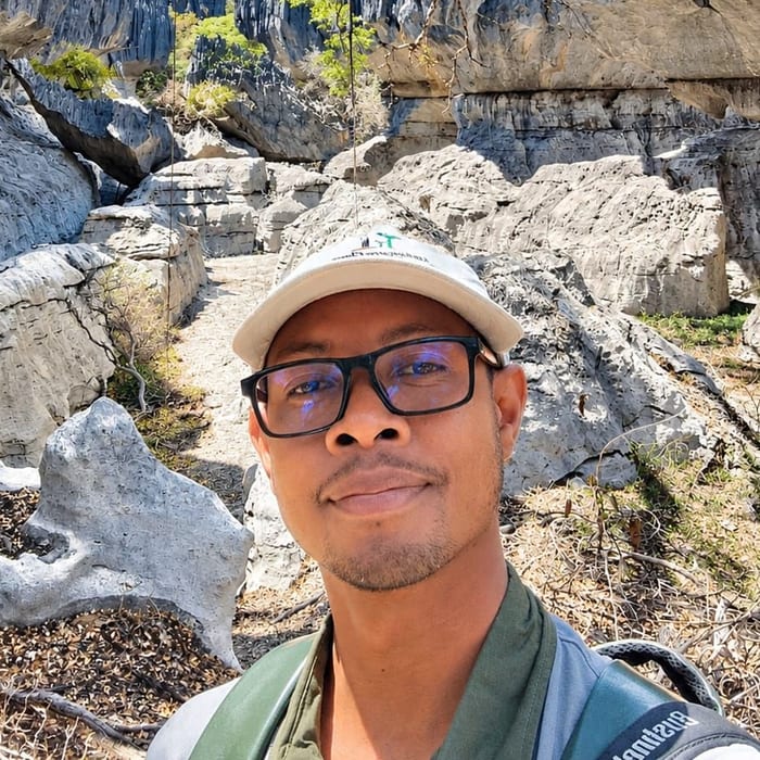 Portrait of Francklin, BEMIRAY Tours guide