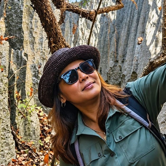 Portrait of Minah, BEMIRAY Tours guide